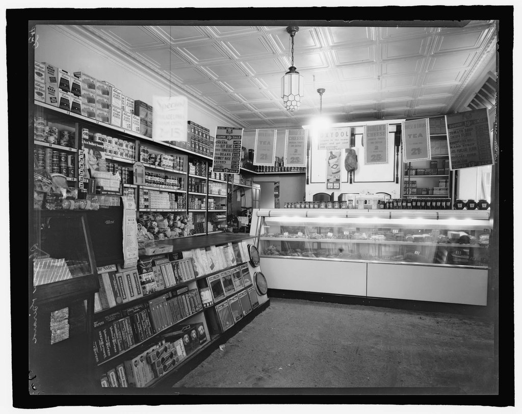 Interior D.G.S. Store. . St